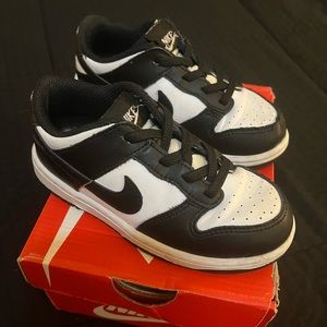 Toddler Nike Dunk sneakers